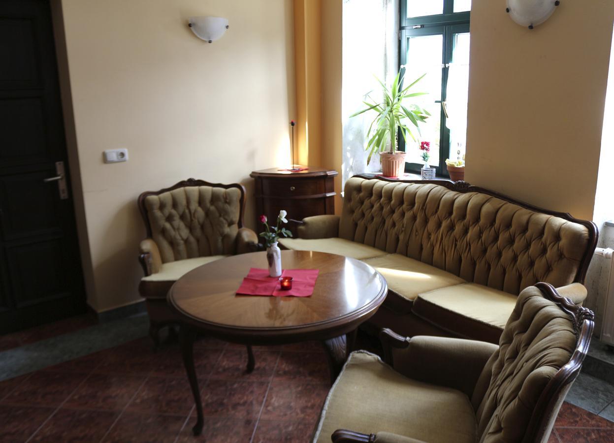 Gasthaus & Pension "Zur Rose" Weimar (Thuringia) Ngoại thất bức ảnh