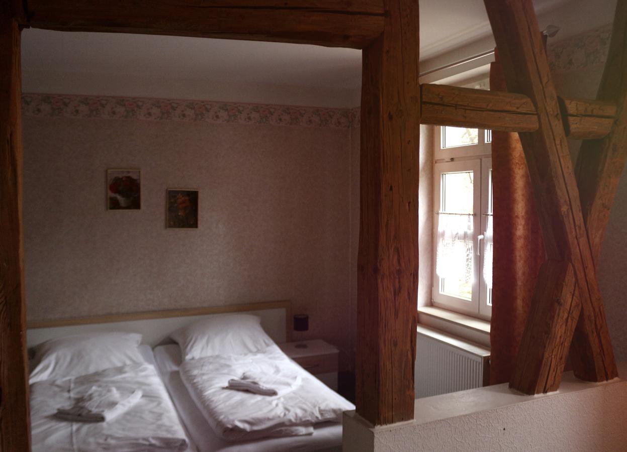 Gasthaus & Pension "Zur Rose" Weimar (Thuringia) Ngoại thất bức ảnh